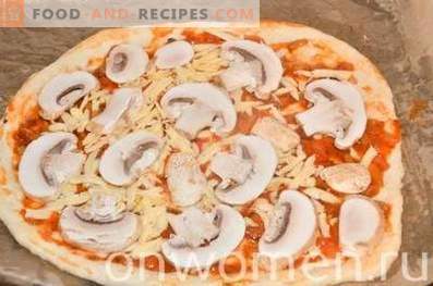 Pizza s klobaso in gobami na testo iz kvasa