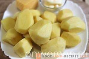 Kartoffeln mit Käse im Ofen