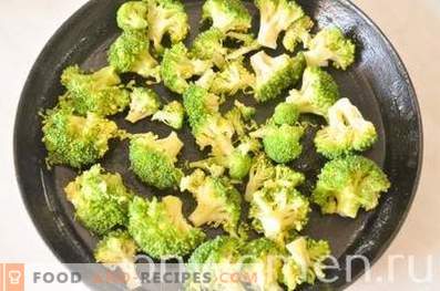 Tortilla con brócoli y queso en el horno